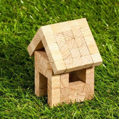 Grundstücke und Immobilien